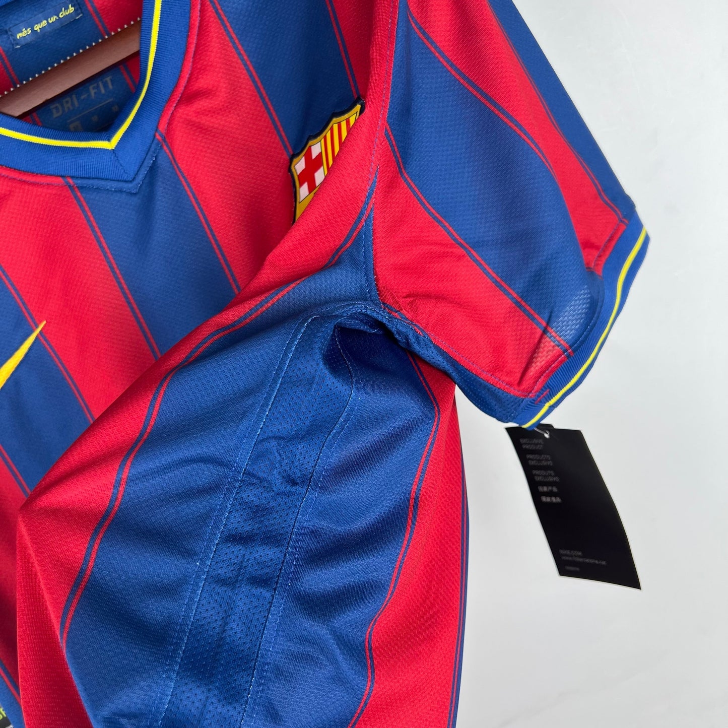 FC Barcelona 2009-10 Home Retro Jersey – Nike Blaugrana Unicef Messi Iniesta Xavi Guardiola Treble Season Fan Version Football Shirt