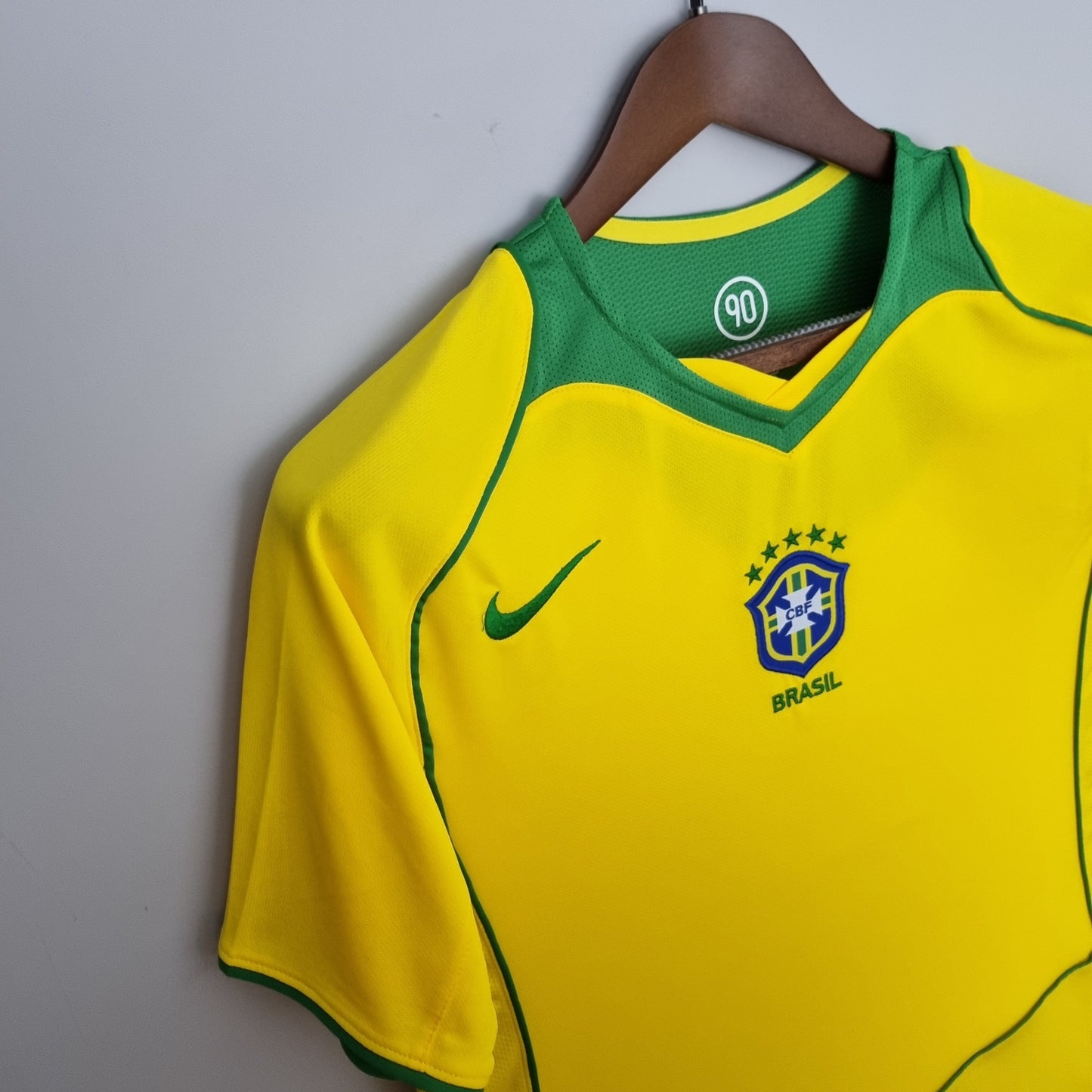 Brazil 2006 World Cup Home Retro Soccer Jersey – Nike CBF Ronaldinho Kaka Ronaldo Roberto Carlos Kit