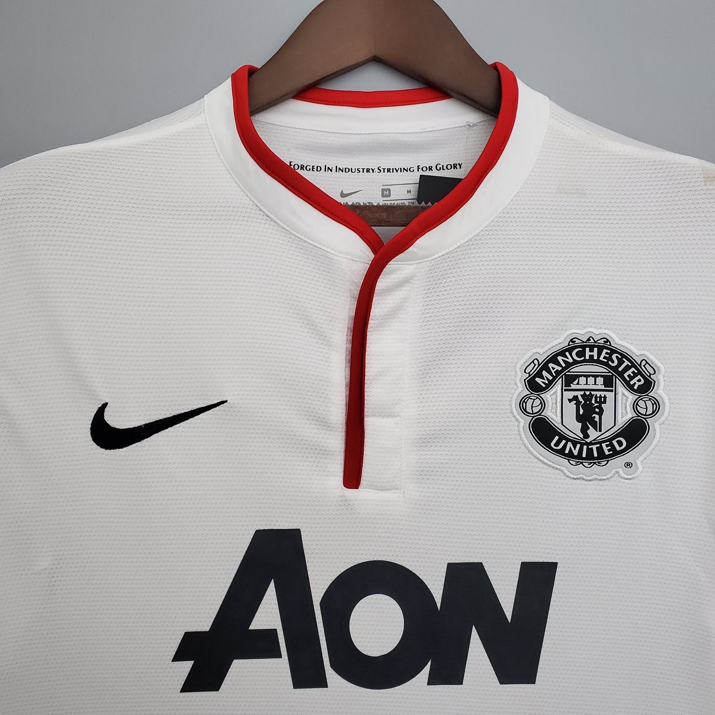 Manchester United 2013-14 Away Jersey – White Nike AON Retro Premier League Football Shirt | Rooney Van Persie Giggs