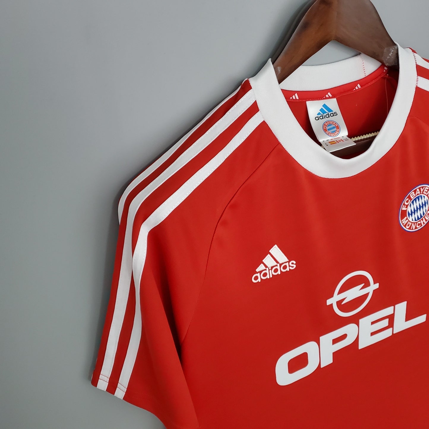 FC Bayern Munich 2000 - 02 Champions League Home Jersey