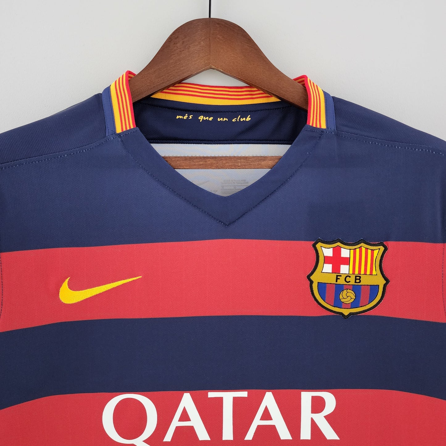FC Barcelona 2015-16 Home Retro Jersey – Navy Blue Red Horizontal Stripe Qatar Airways Nike Dri-FIT Fan Version La Liga Football Shirt