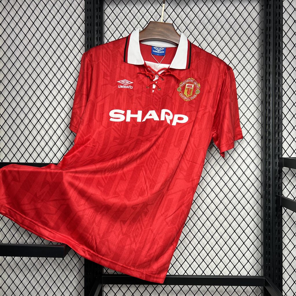 Manchester United 1993-94 Home Retro Jersey – Umbro Red Sharp Cantona Giggs Keane Scholes Beckham Ferguson Premier League Collectible Football Shirt