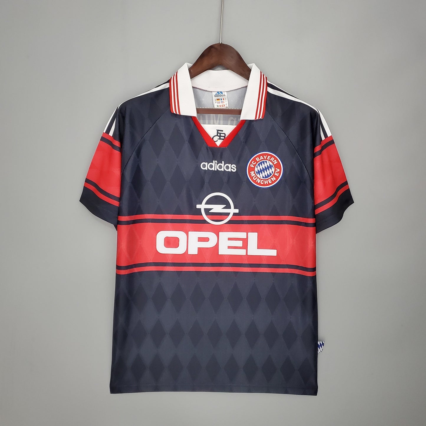 FC Bayern Munich 1997 - 99 Home Jersey