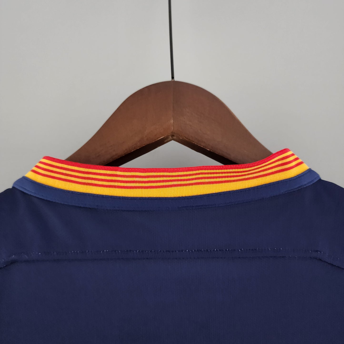 FC Barcelona 2015-16 Home Retro Jersey – Navy Blue Red Horizontal Stripe Qatar Airways Nike Dri-FIT Fan Version La Liga Football Shirt