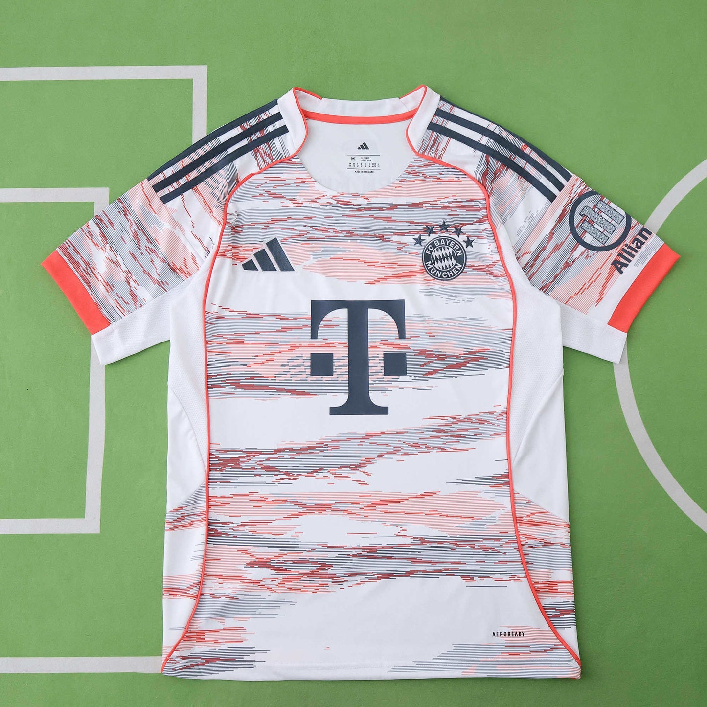 FC Bayern München Away Fan Jersey 2025/26 | Custom Name & Number
