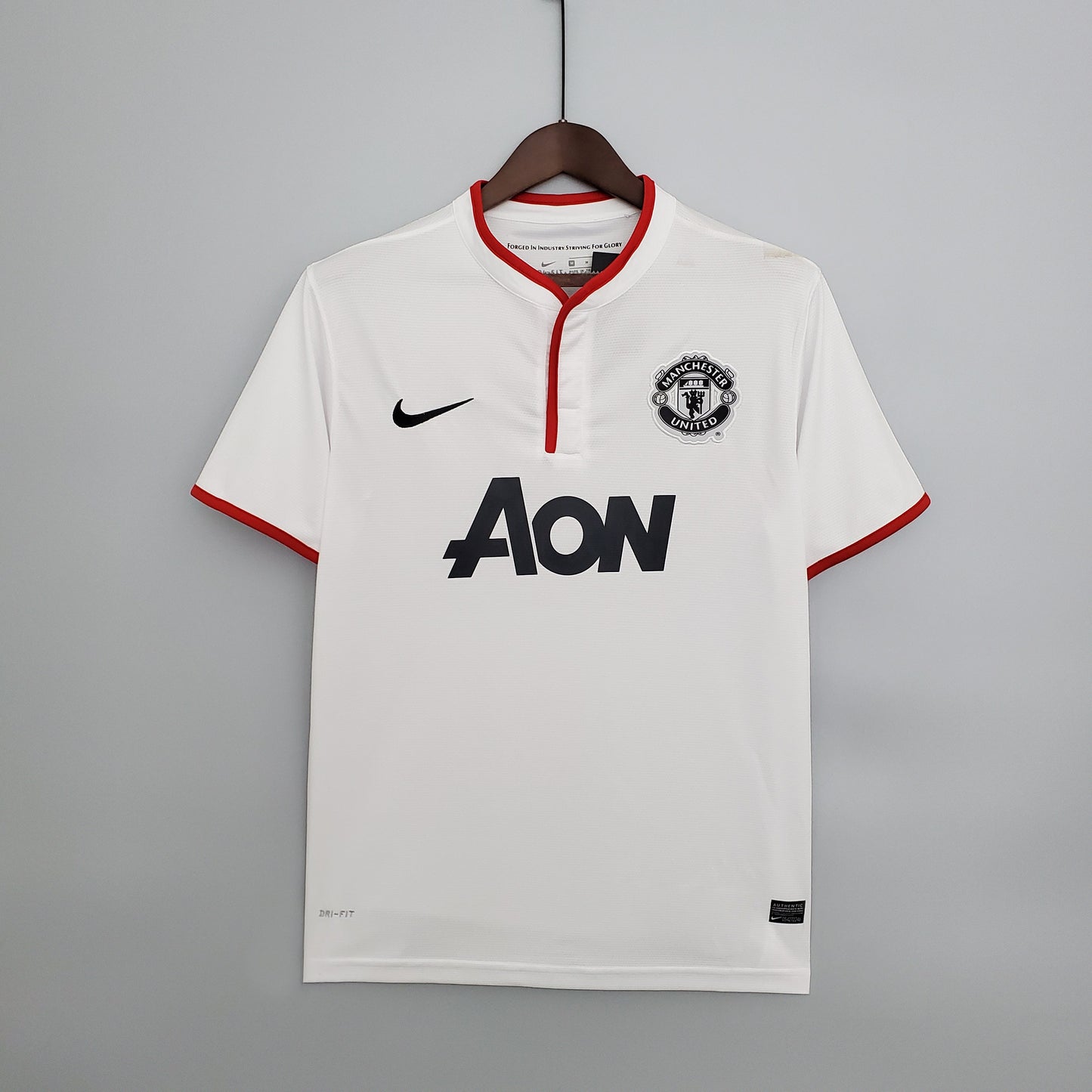 Manchester United 2013-14 Away Jersey – White Nike AON Retro Premier League Football Shirt | Rooney Van Persie Giggs
