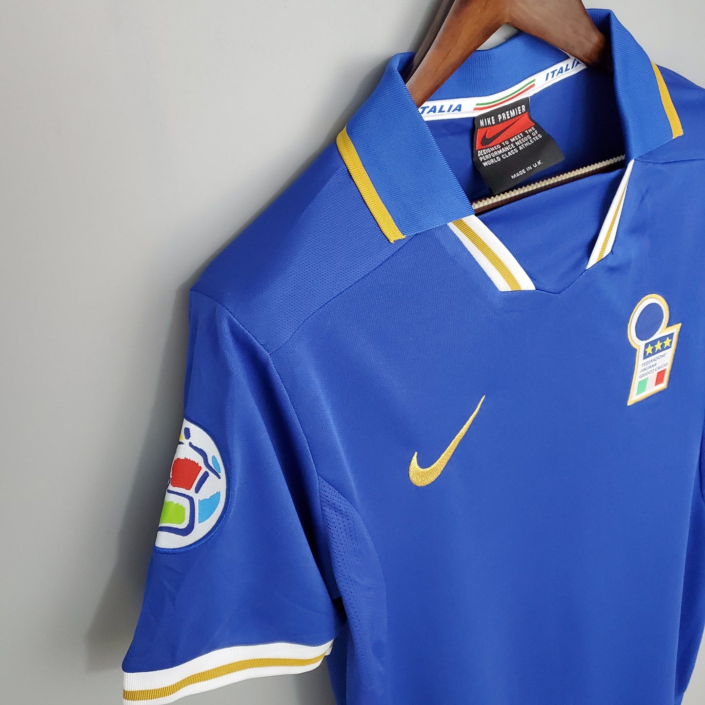 Italy 1996 Euro Home Retro Soccer Jersey – Nike FIGC Azzurro Del Piero Maldini Zola Kit