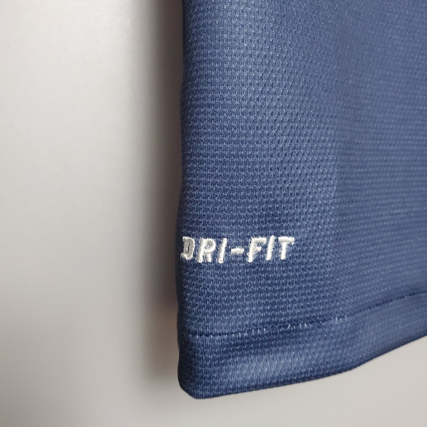 PSG 2012-13 Home Retro Jersey – Nike Navy Blue White Red Vertical Stripe Crew Neck Fly Emirates Eiffel Tower Crest Ibrahimovic Thiago Silva Beckham Verratti Pastore Lavezzi Ligue 1 Fan Version Football Shirt