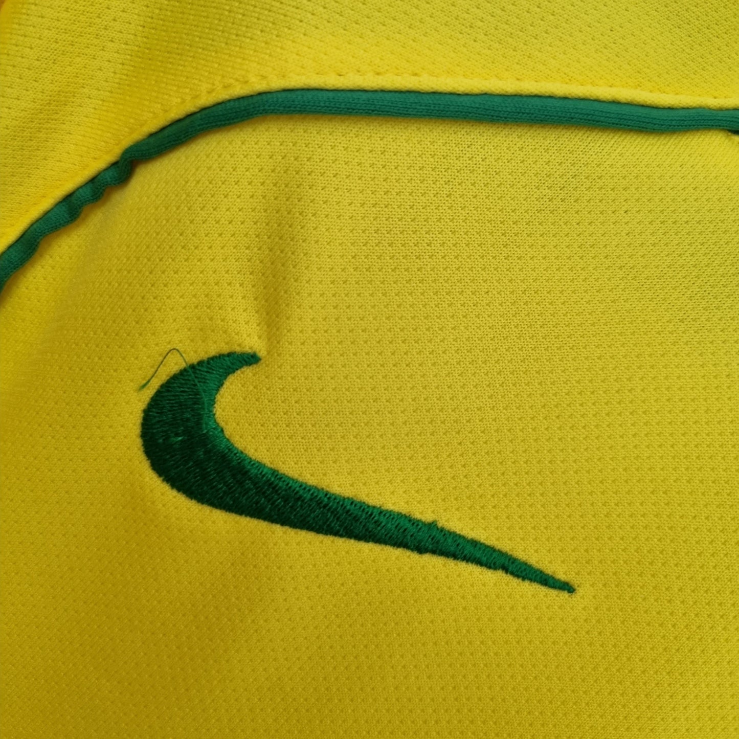Brazil 2006 World Cup Home Retro Soccer Jersey – Nike CBF Ronaldinho Kaka Ronaldo Roberto Carlos Kit