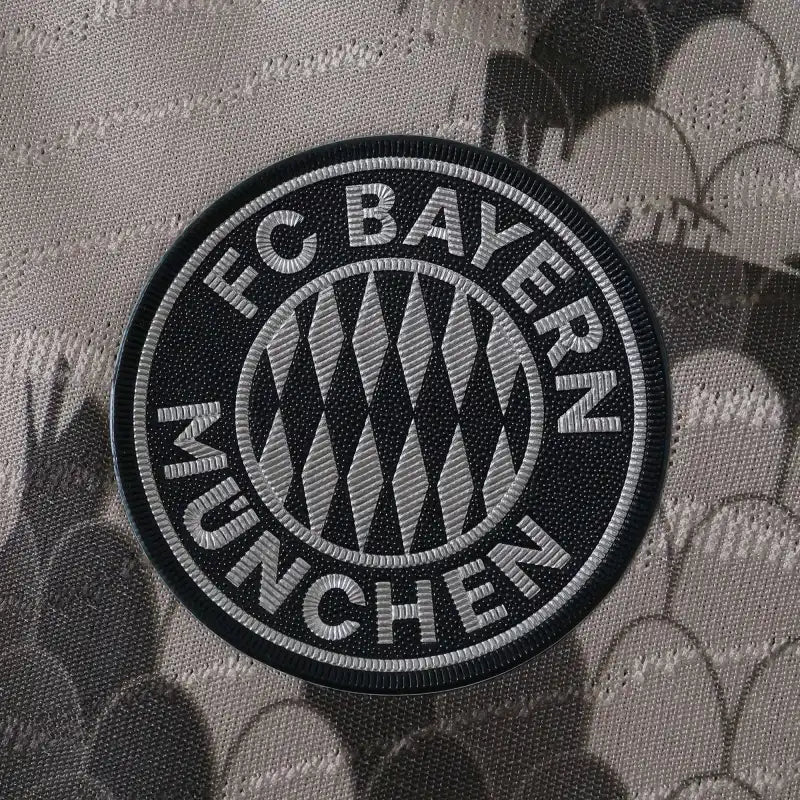 FC Bayern München x BSTR Training Jersey Fan Version 2025/26 – Snakeskin Print Collaboration Shirt