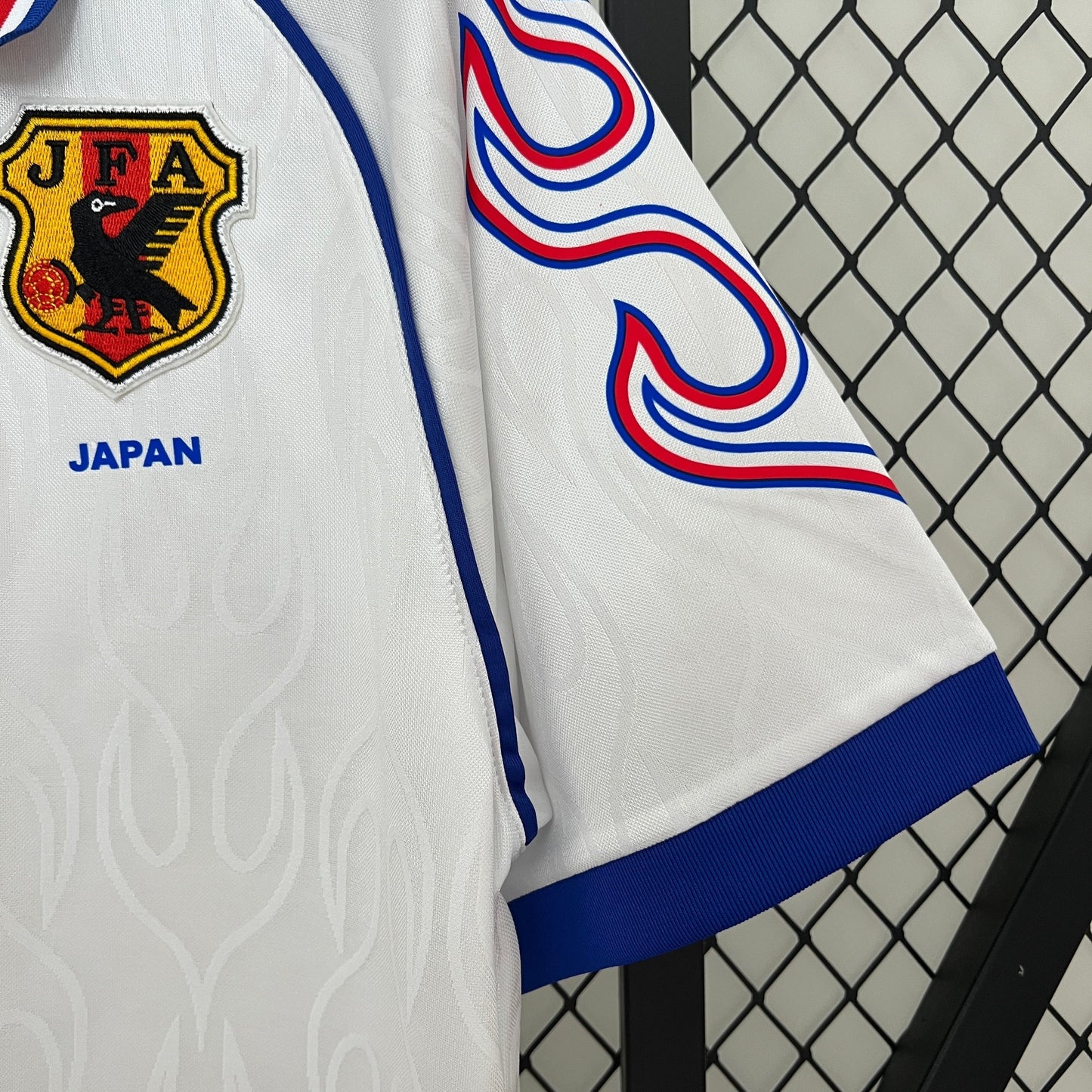 Japan 1998 Away Jersey – White Asics Blue Collar Flame Pattern Retro 1998 FIFA World Cup France Football Shirt | Nakata Nakayama Samurai Blue Classic JFA Kit