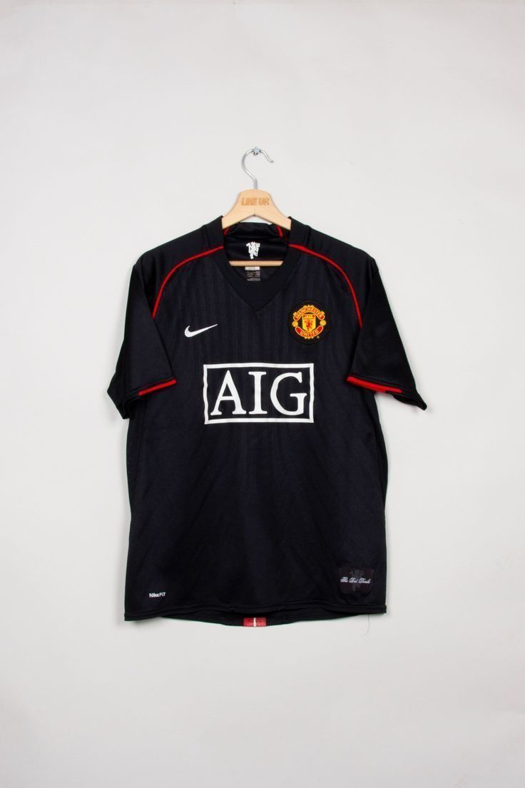 Manchester United 2007-08 Away Retro Jersey – Nike Black AIG Ronaldo Rooney Giggs Football Shirt
