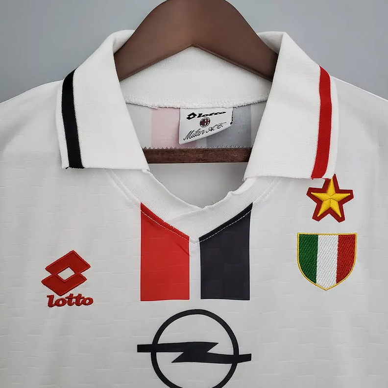 AC Milan 1995-97 Away Retro Jersey – Lotto White Red Black Vertical Stripe Opel Polo Collar One Gold Star Maldini Weah Roberto Baggio Desailly Edgar Davids Serie A Fan Version Football Shirt