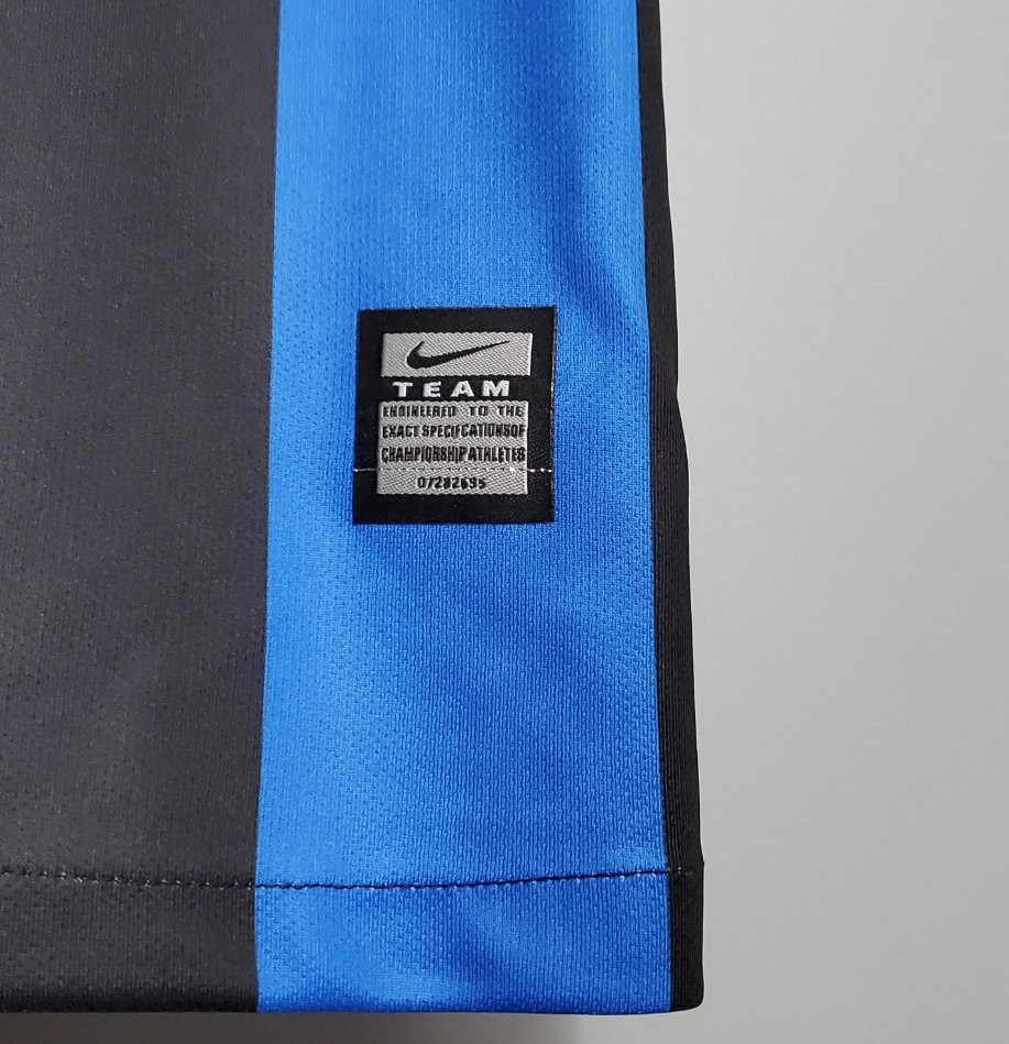 Inter Milan 2009-10 Champions League Final Retro Jersey – Nike Blue Black Nerazzurri Pirelli Treble Winners Football Shirt