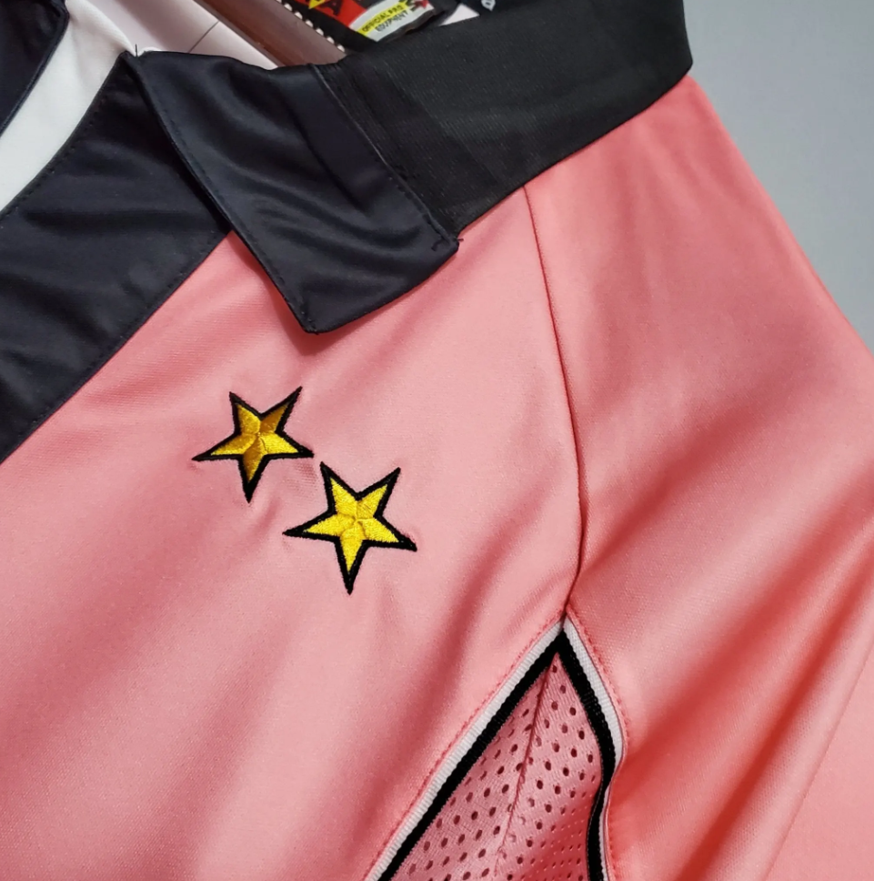 Juventus 1997-98 Away Retro Jersey – Kappa Pink Sony MiniDisc Del Piero Zidane Inzaghi Deschamps Davids Serie A Collectible Football Shirt
