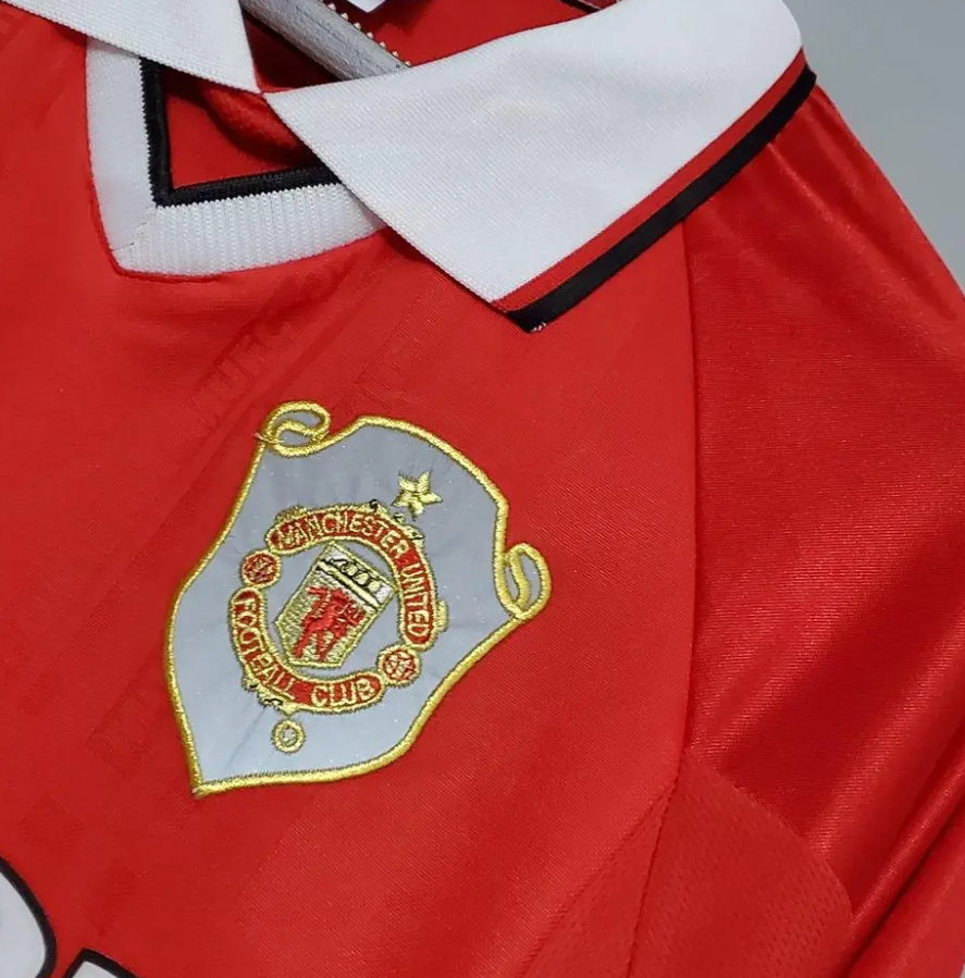 Manchester United 1999 UCL Final Jersey – Red Umbro Sharp Long Sleeve Champions League Camp Nou Retro Shirt | Beckham Giggs Scholes Solskjaer