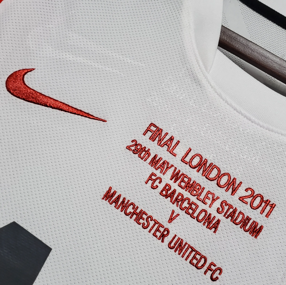 Manchester United 2010-11 Champions League Final Away Jersey – White Nike AON Wembley Retro Football Shirt