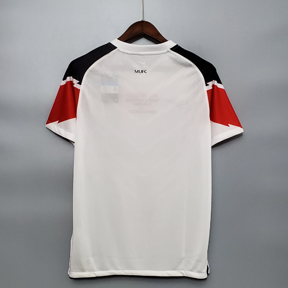Manchester United 2010-11 Champions League Final Away Jersey – White Nike AON Wembley Retro Football Shirt