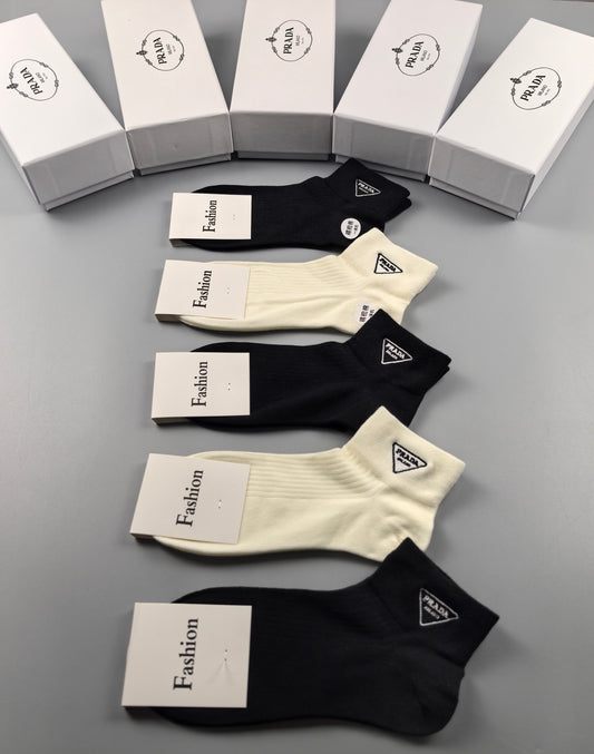 Prada Black Cream Fine Side Wordmarks Ankle Socks, image 1