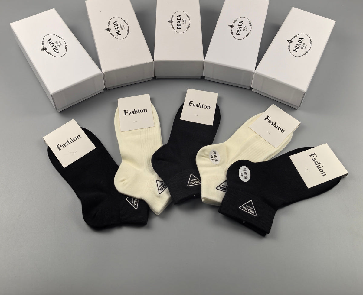 Prada Black Cream Fine Side Wordmarks Ankle Socks, image 7
