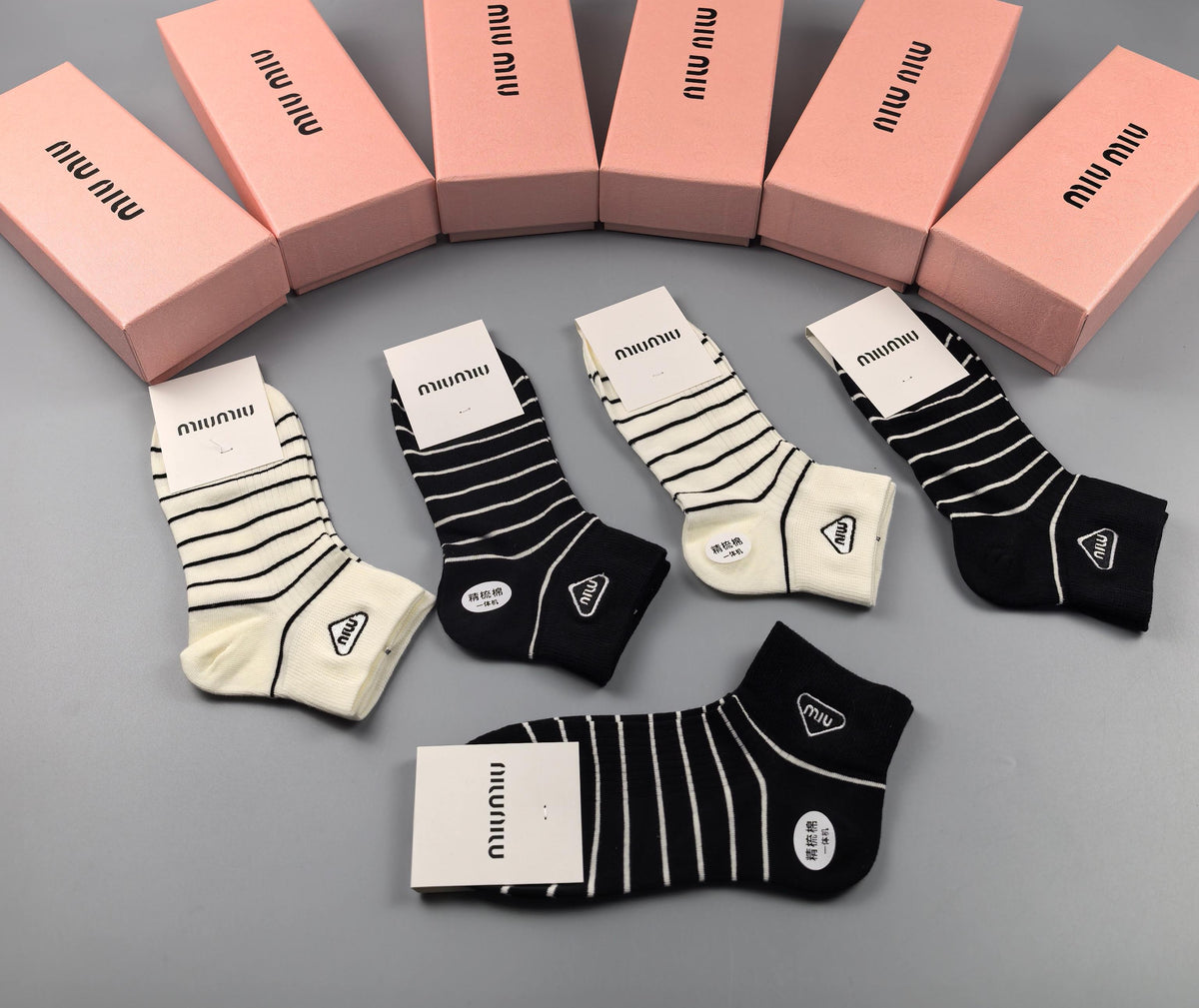 Miu Miu Black Cream Narrow Stripe Triangle Mix Ankle Socks, image 5
