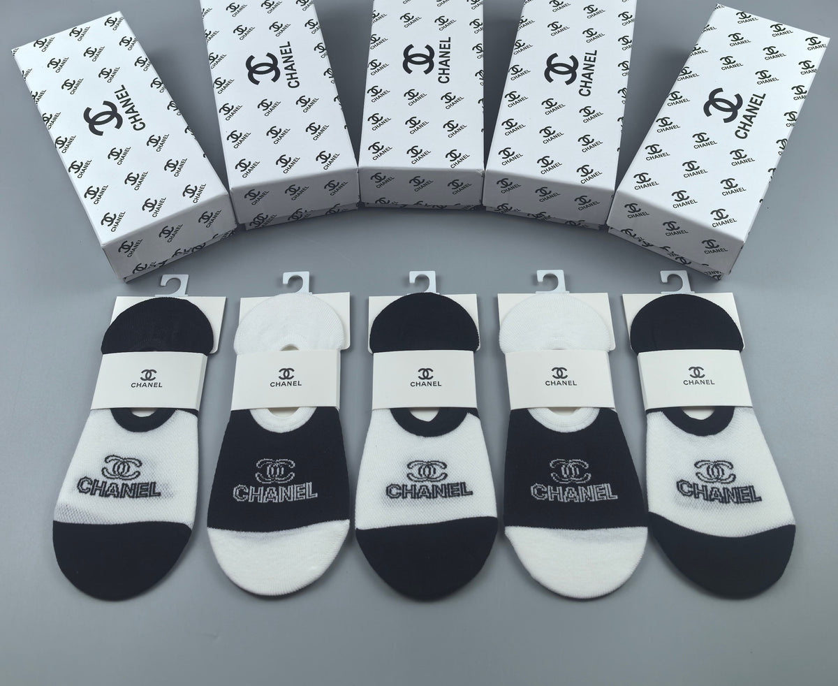 Chanel Black White Graphic Footbed Panels No-Show Socks, image 9