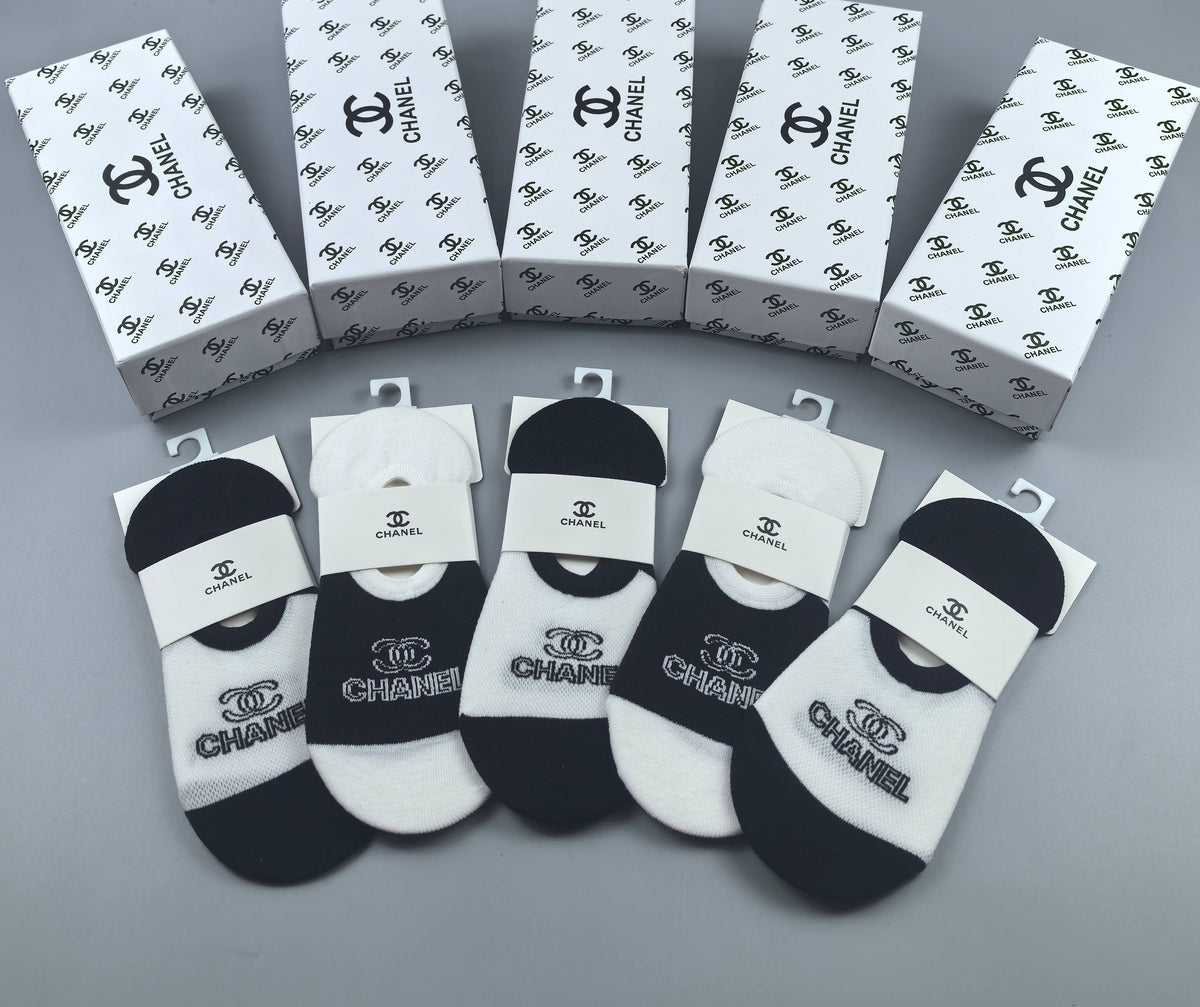 Chanel Black White Graphic Footbed Panels No-Show Socks, image 8