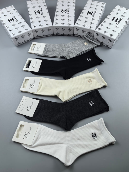 Chanel Neutral Fine Ribbed Contrast Edges Ankle Socks, image 1