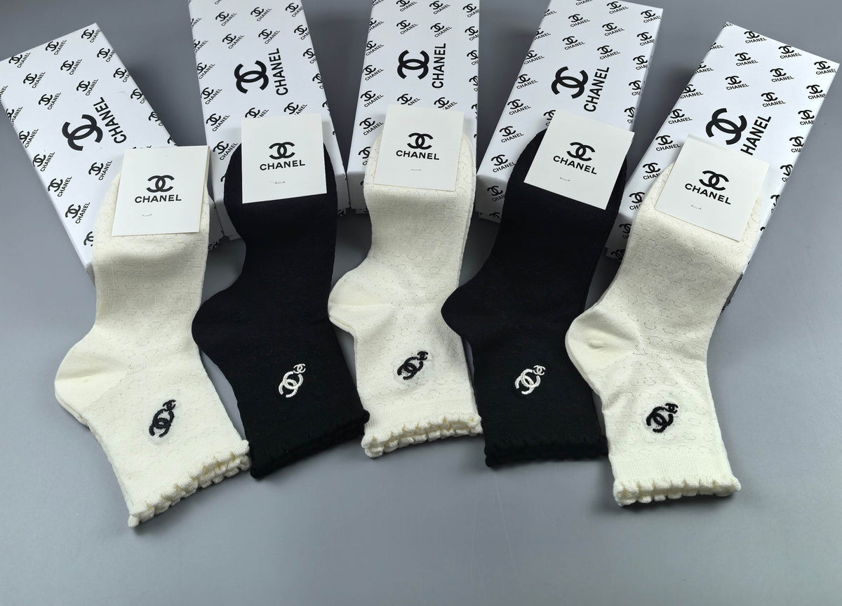 Chanel Black Cream Large Ankle Circle Motif Ankle Socks, image 5