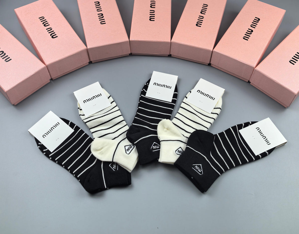 Miu Miu Black Grey Cream Fine Vertical Stripes Ankle Socks, image 7