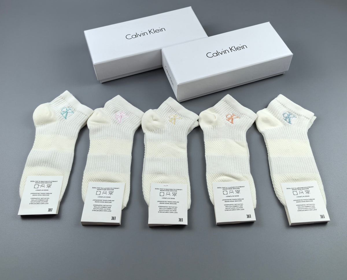 Calvin Klein White Small Monogram Ankle Ankle Socks, image 4