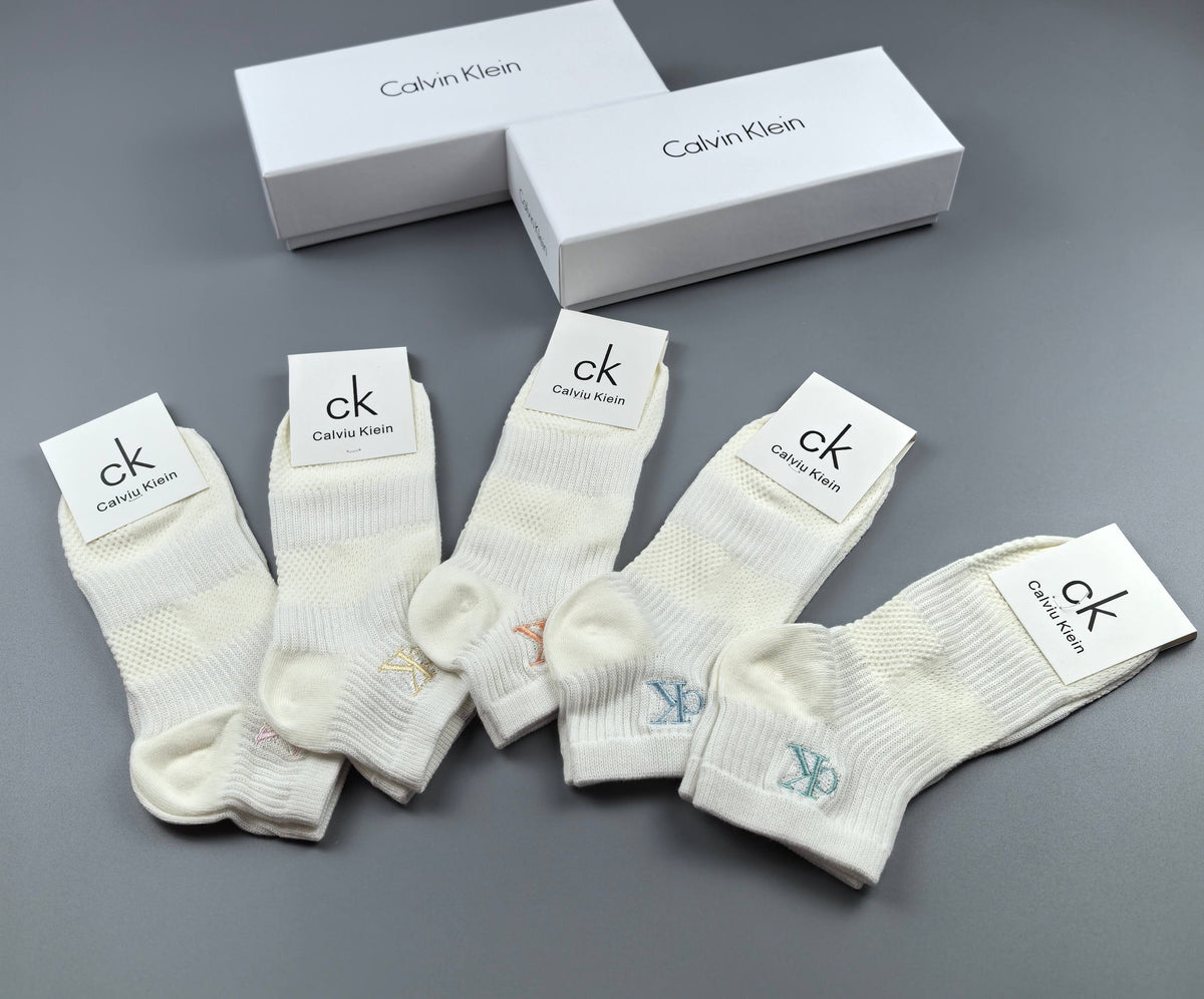 Calvin Klein White Small Monogram Ankle Ankle Socks, image 5