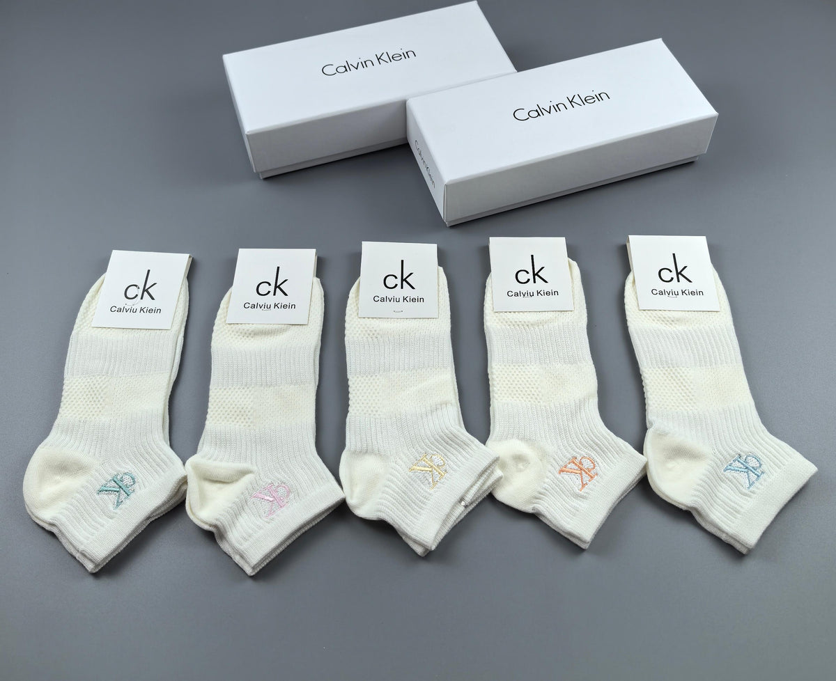 Calvin Klein White Small Monogram Ankle Ankle Socks, image 9