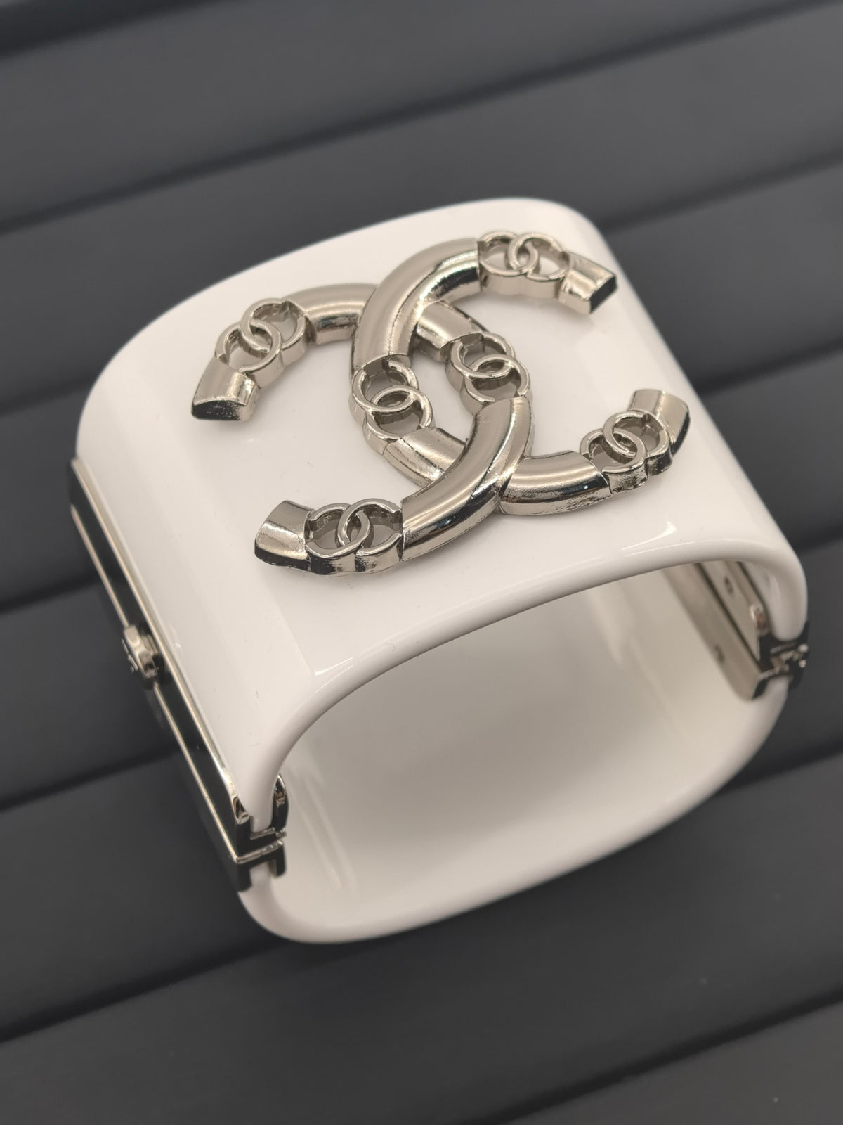 Chanel style bracelets - product photo 18