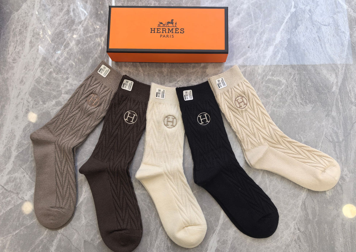 Hermès Neutral Small Circular H Crew Socks, image 4