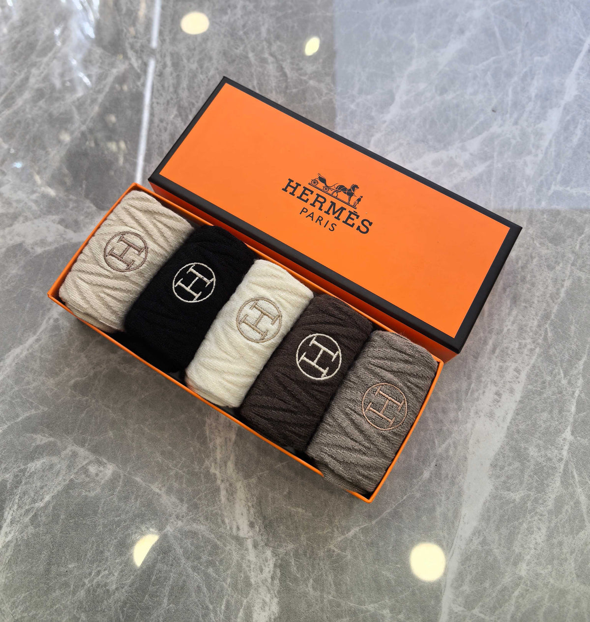 Hermès Neutral Small Circular H Crew Socks, image 5