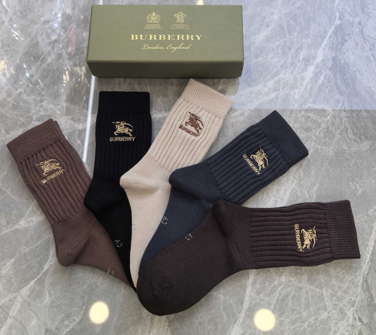 Burberry Earthy Brown Cream Small Cuff Horse Crew Socks, image 4
