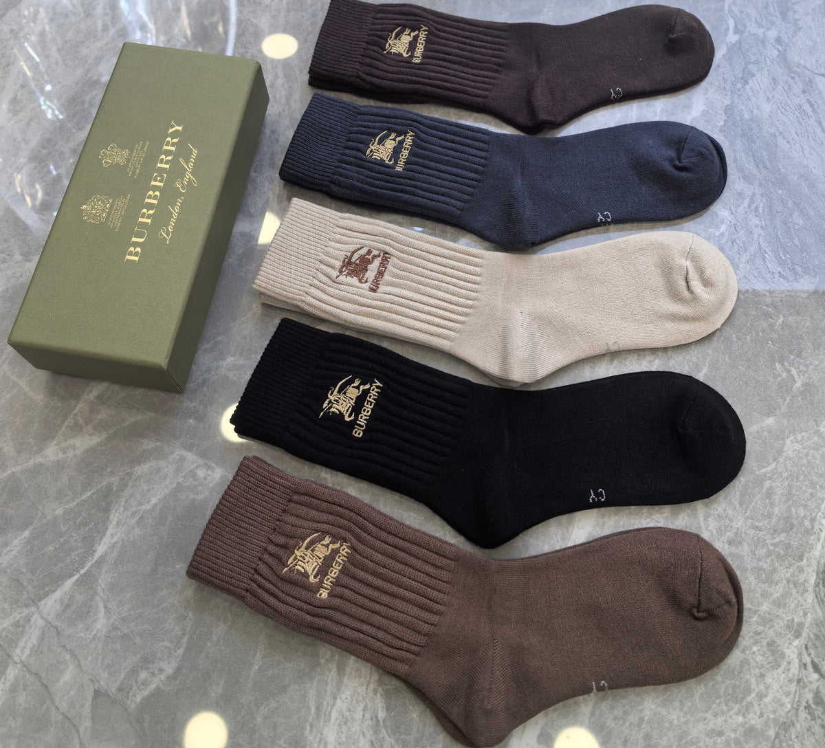 Burberry Earthy Brown Cream Small Cuff Horse Crew Socks, image 5