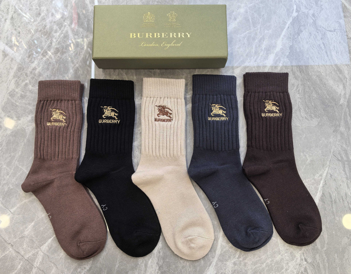 Burberry Earthy Brown Cream Small Cuff Horse Crew Socks, image 2