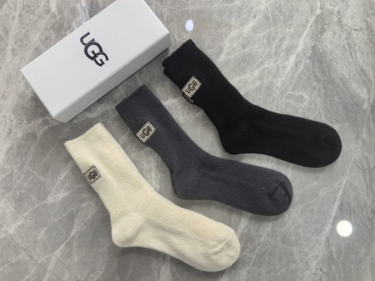 UGG Grey Cream Black Rectangular Cuff Patch Crew Socks, image 6