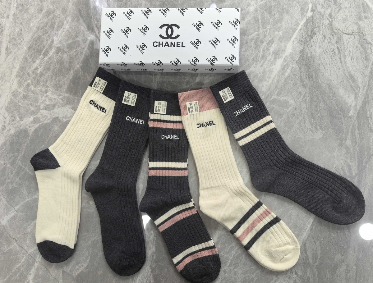 Chanel Boxed Black Cream Wordmark Cuffs Crew Socks, image 4