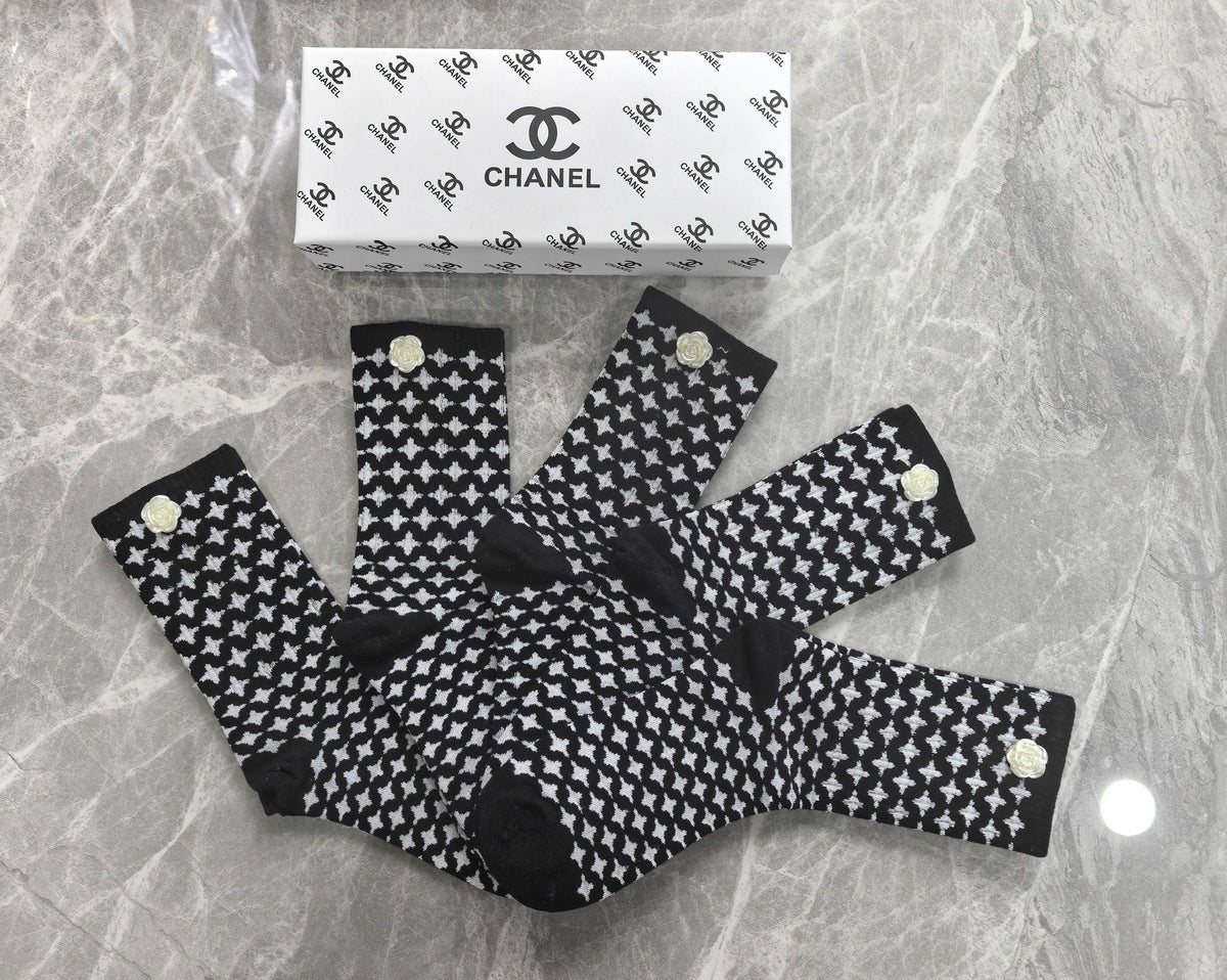 Chanel Black White Small Dot Pattern Crew Socks, image 3