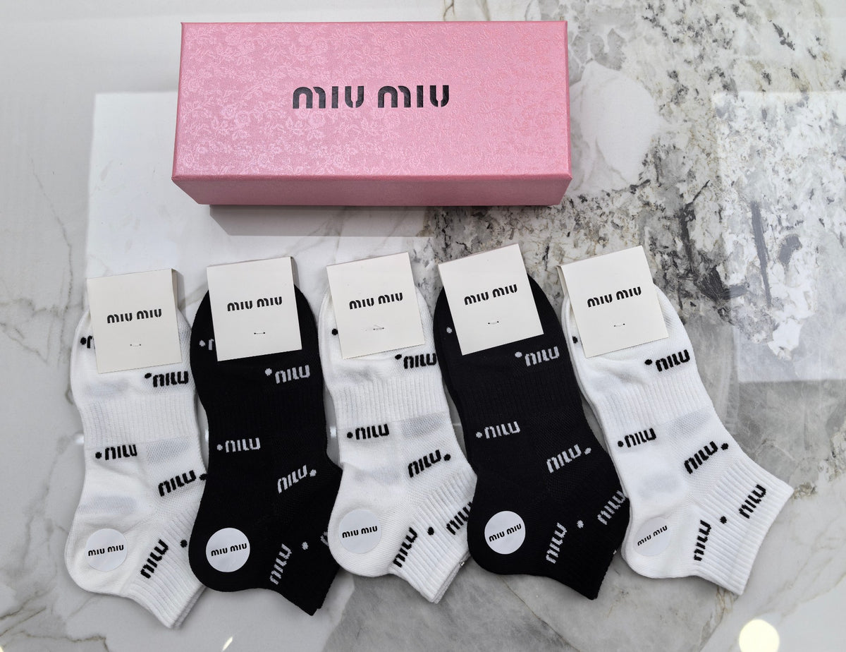 Miu Miu Black White Mixed Fine Letter Graphics Ankle Socks, image 1