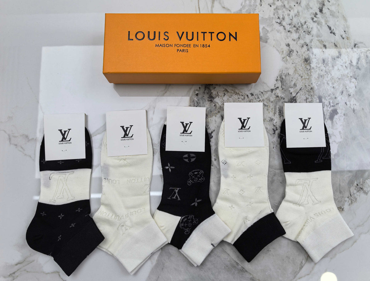 Louis Vuitton Side Flower Graphic Neutral Cuffs Ankle Socks, image 1