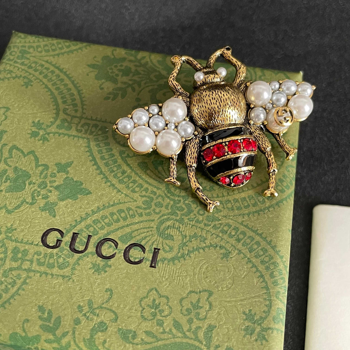 Gucci Brooch - image 9
