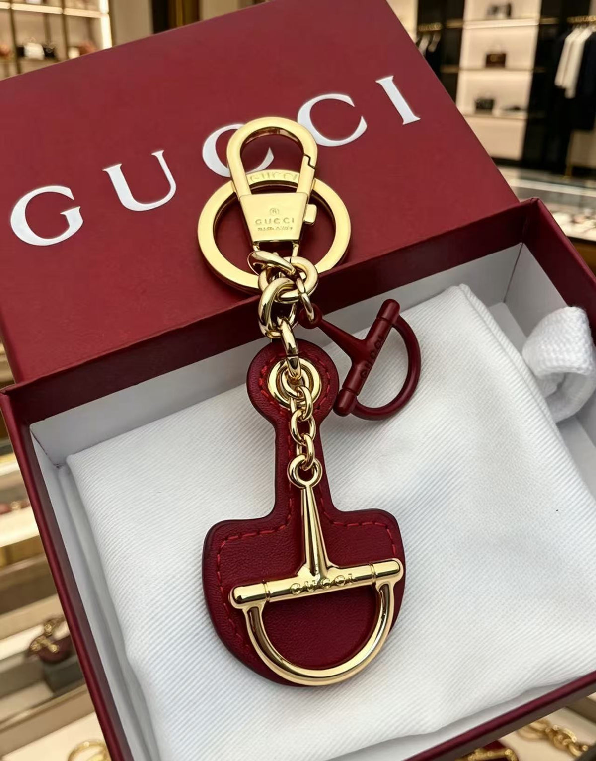 Gucci Horsebit Vintage-Inspired Red Keychain - image 2
