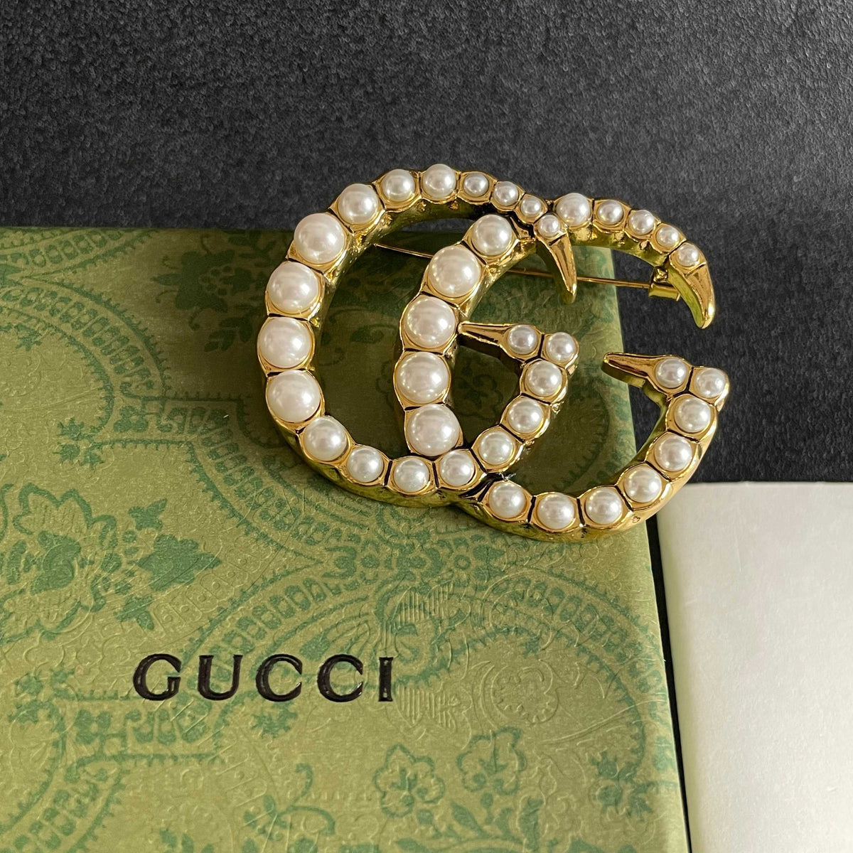 Gucci Brooch – Style 02 - image 9