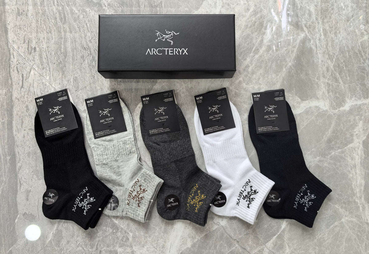 Arc'teryx Black Grey Cream Open Knit Small Bird Ankle Socks, image 4