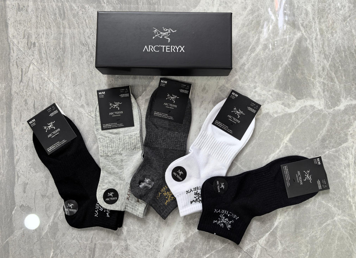 Arc'teryx Black Grey Cream Open Knit Small Bird Ankle Socks, image 3