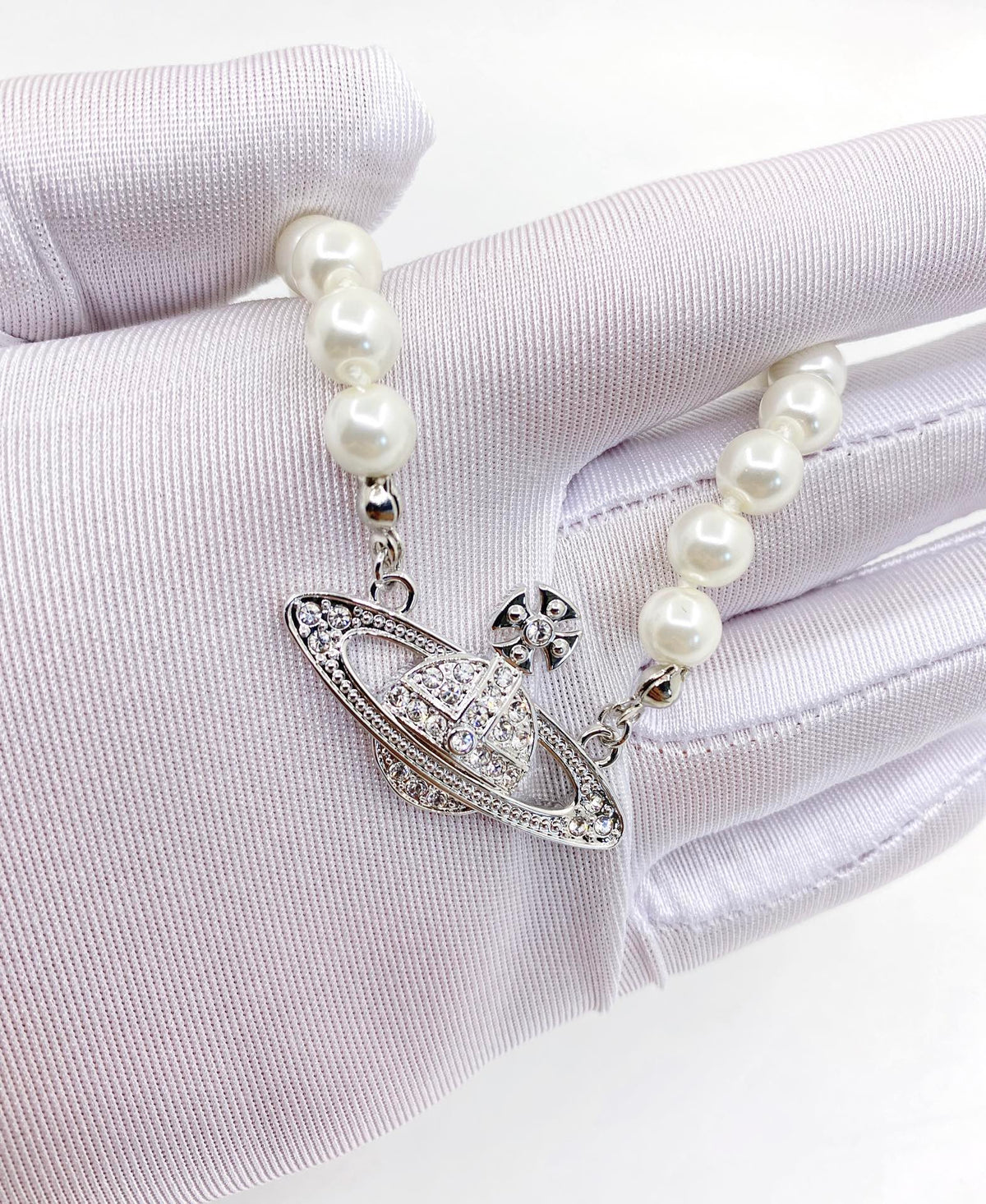 Vivienne Westwood Pearl Orb Necklace – Style 17 - image 3